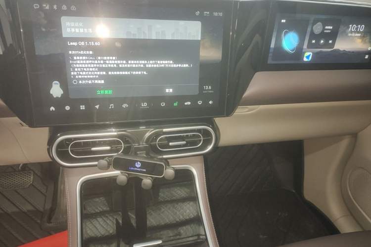 Used Leapmotor C11 2023 Range-Extended 180 Comfort Edition Audio And AC Panel