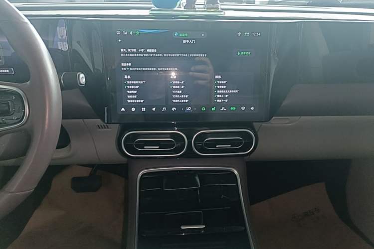 Used Leapmotor C11 2023 Range-Extended 180 Comfort Edition Audio And AC Panel