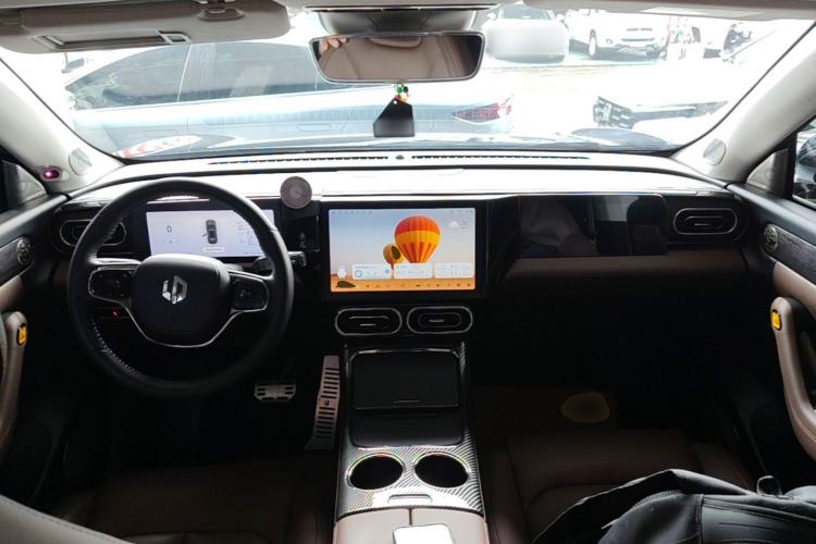 Used Leapmotor C11 2023 Range-Extended 285 Smart Enjoyment Edition Center Console