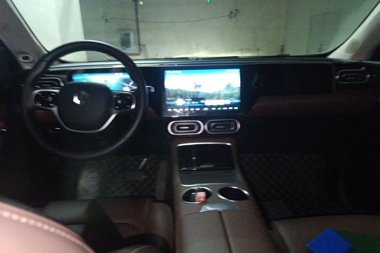 Used Leapmotor C11 2023 Pure Electric 500 Comfort Edition Center Console