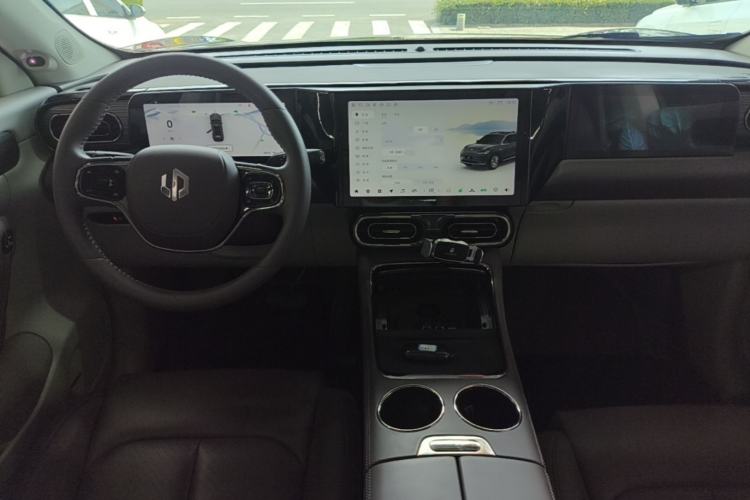 Used Leapmotor C11 2023 Pure Electric 500 Smart Edition Center Console