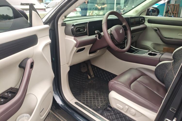 Used Leapmotor C11 2023 Pure Electric 580 All-Wheel-Drive Performance Edition Driver Seat