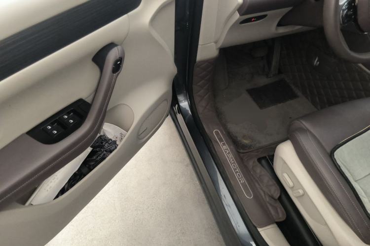 Used Leapmotor C11 2023 Pure Electric 500 Smart Edition Driver Seat