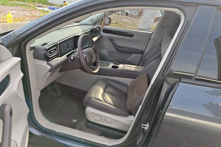 Used Leapmotor C11 2023 Range-Extended 180 Comfort Edition Driver Seat