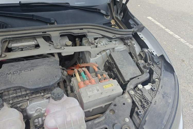 Used Leapmotor C11 2023 Range-Extended 200 Comfort Edition Engine Bay Left