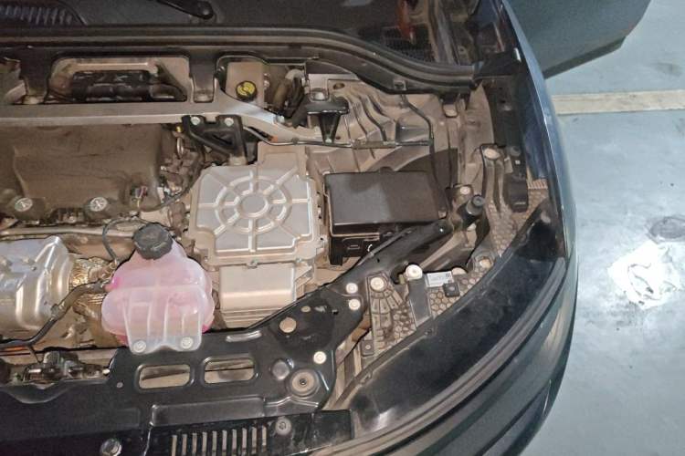 Used Leapmotor C11 2023 Range-Extended 180 Comfort Edition Engine Bay Left