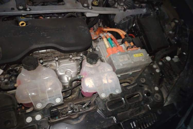 Used Leapmotor C11 2023 Range-Extended 300 Comfort Edition Engine Bay Left