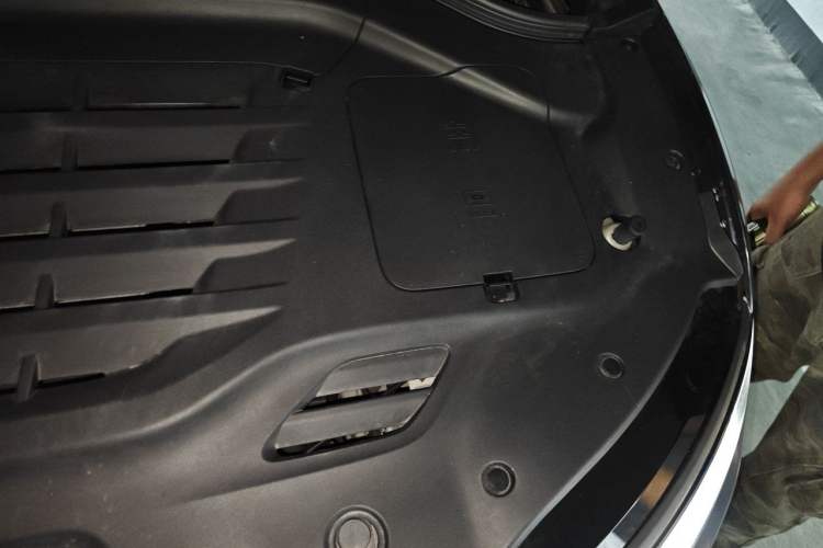 Used Leapmotor C11 2023 Pure Electric 500 Comfort Edition Engine Bay Left