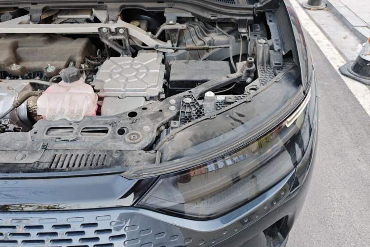 Used Leapmotor C11 2023 Extended-Range 285 Comfort Edition Engine Bay Left