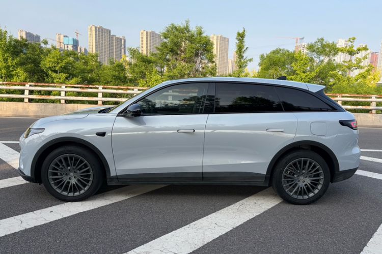 Used Leapmotor C11 2023 Range-Extended 180 Comfort Edition Exterior 2
