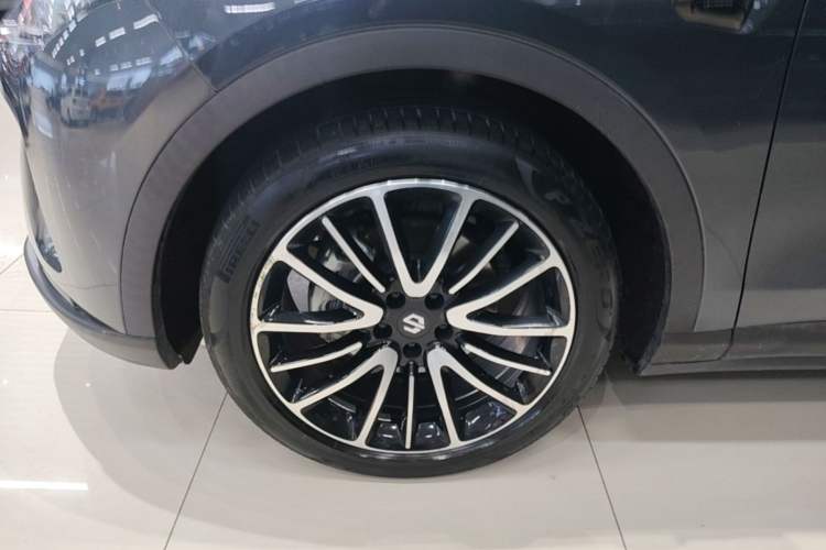 Used Leapmotor C11 2023 Range-Extended 180 Comfort Edition Exterior 4