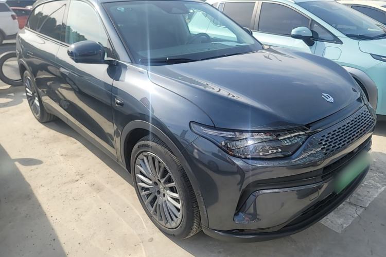 Used Leapmotor C11 2023 Range-Extended 300 Comfort Edition Front Right 45 Deg