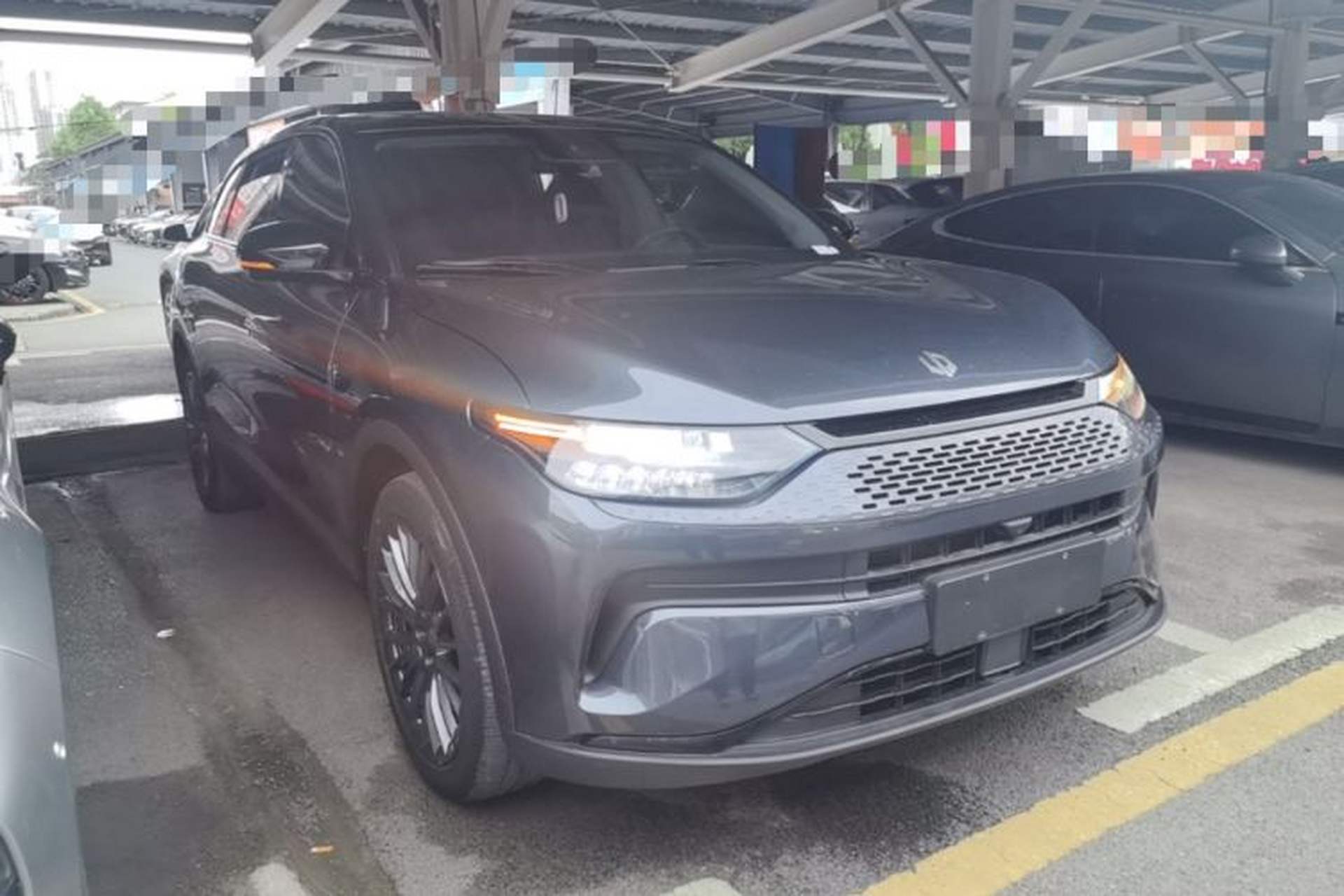 Used Leapmotor C11 2023 Range-Extended 200 Comfort Edition Front Right 45 Deg