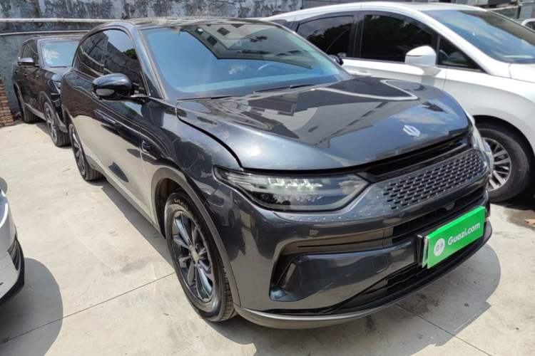 Used Leapmotor C11 2023 Range-Extended 180 Comfort Edition Front Right 45 Deg