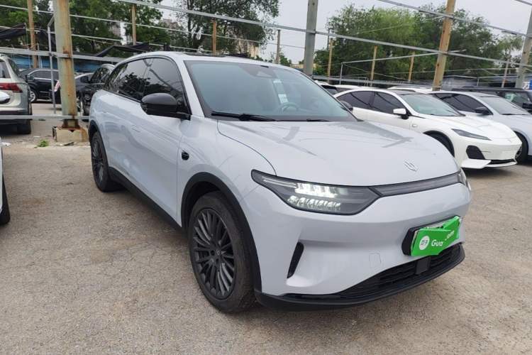 Used Leapmotor C11 2023 Pure Electric 500 Comfort Edition Front Right 45 Deg