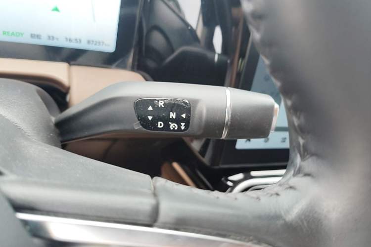 Used Leapmotor C11 2023 Range-Extended 200 Comfort Edition Gear Lever