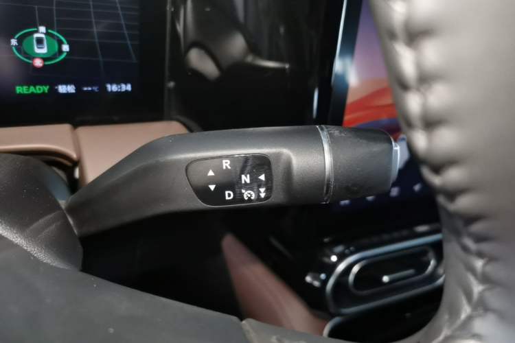 Used Leapmotor C11 2023 Pure Electric 500 Comfort Edition Gear Lever