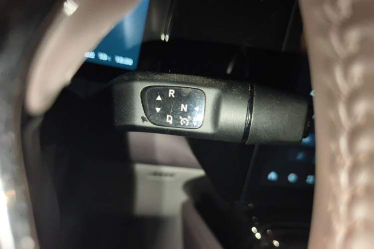 Used Leapmotor C11 2023 Pure Electric 500 Smart Edition Gear Lever