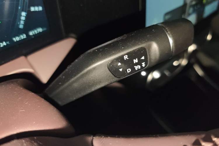 Used Leapmotor C11 2023 Range-Extended 200 Comfort Edition Gear Lever
