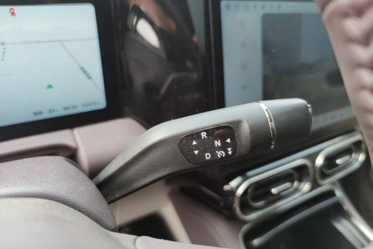 Used Leapmotor C11 2023 Range-Extended 300 Smart Enjoyment Edition Gear Lever