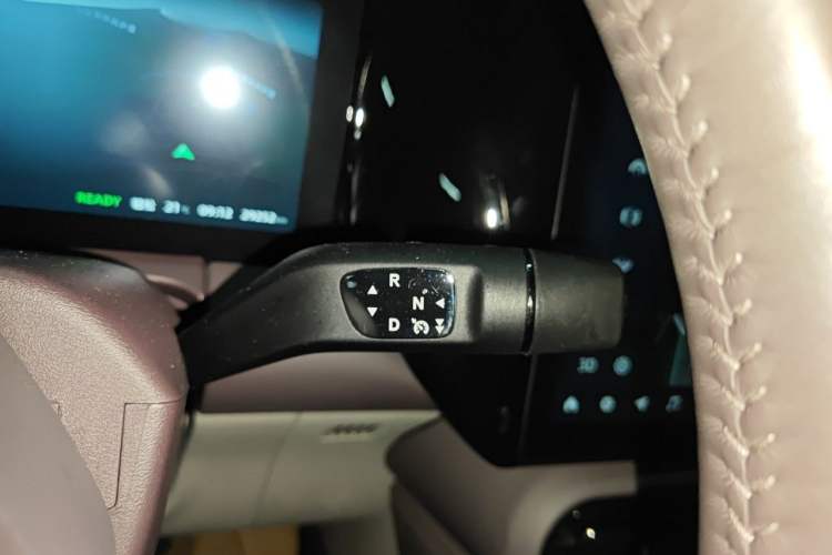 Used Leapmotor C11 2023 Range-Extended 300 Smart Enjoyment Edition Gear Lever