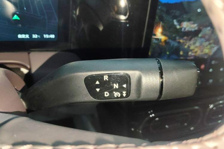 Used Leapmotor C11 2023 Pure Electric 500 Smart Edition Gear Lever