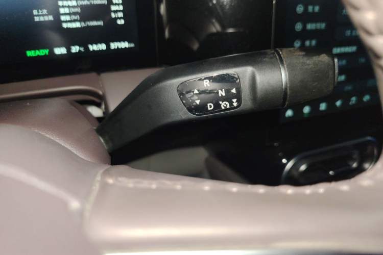 Used Leapmotor C11 2023 Range-Extended 300 Comfort Edition Gear Lever