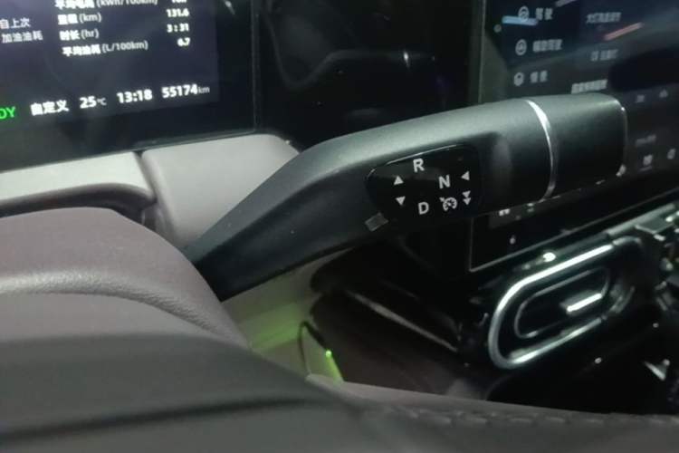 Used Leapmotor C11 2023 Range-Extended 180 Comfort Edition Gear Lever