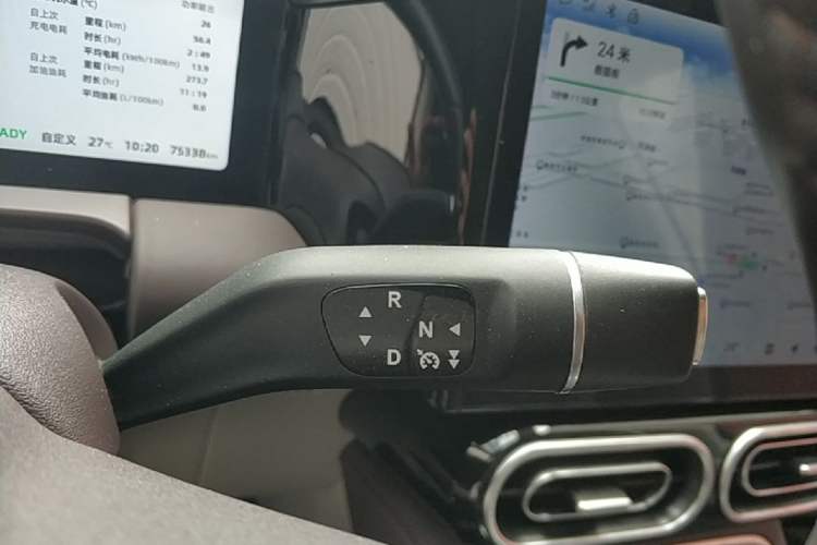 Used Leapmotor C11 2023 Range-Extended 180 Comfort Edition Gear Lever