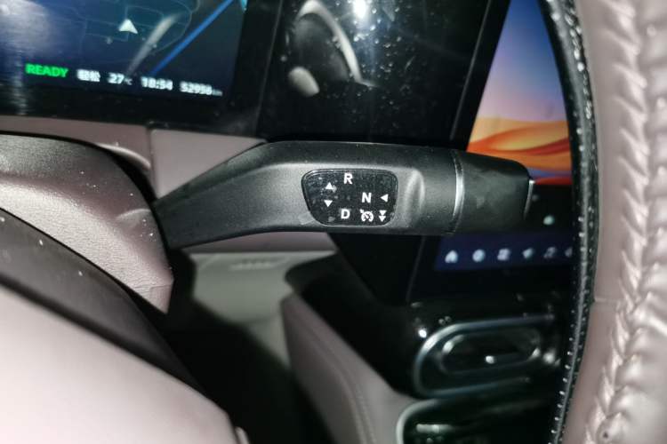 Used Leapmotor C11 2023 Extended-Range 285 Comfort Edition Gear Lever