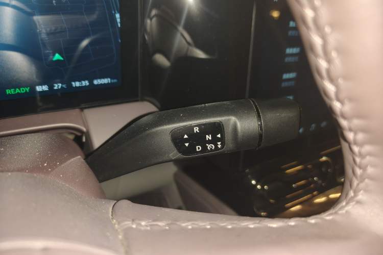 Used Leapmotor C11 2023 Range-Extended 285 Smart Enjoyment Edition Gear Lever