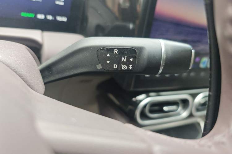 Used Leapmotor C11 2023 Pure Electric 500 Comfort Edition Gear Lever