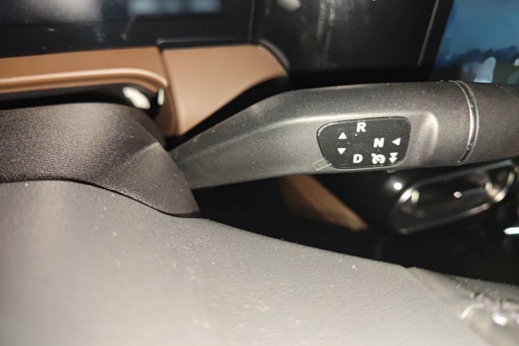 Used Leapmotor C11 2023 Pure Electric 500 Comfort Edition Gear Lever