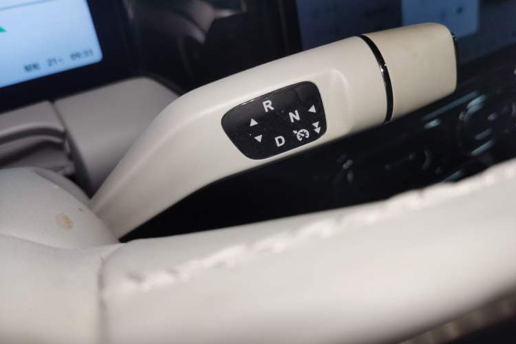Used Leapmotor C11 2023 Pure Electric 500 Smart Edition Gear Lever
