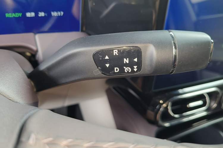 Used Leapmotor C11 2023 Pure Electric 500 Smart Edition Gear Lever
