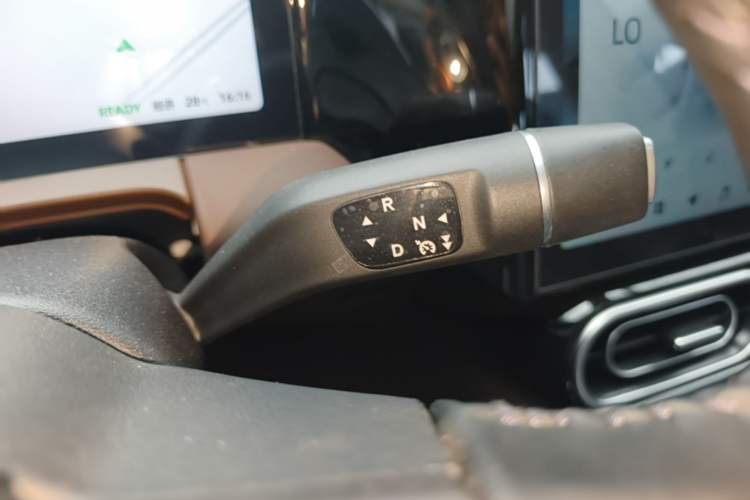 Used Leapmotor C11 2023 Pure Electric 500 Comfort Edition Gear Lever