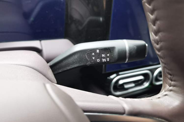 Used Leapmotor C11 2023 Pure Electric 500 Comfort Edition Gear Lever