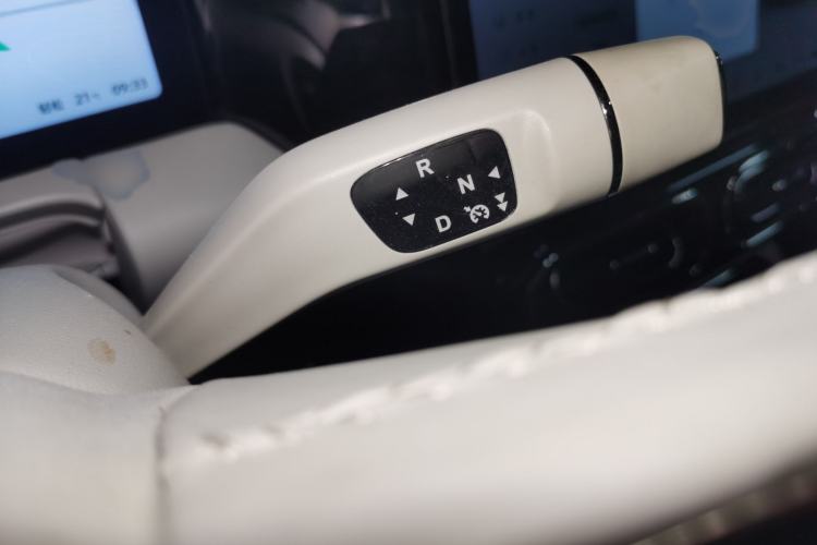 Used Leapmotor C11 2023 Pure Electric 500 Smart Edition Gear Lever