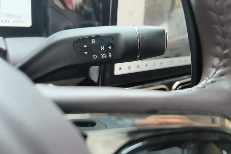 Used Leapmotor C11 2023 Range-Extended 285 Smart Enjoyment Edition Gear Lever