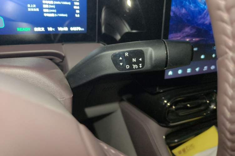 Used Leapmotor C11 2023 Range-Extended 285 Smart Enjoyment Edition Gear Lever