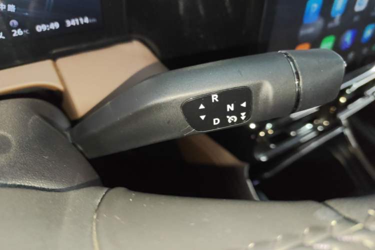 Used Leapmotor C11 2023 Range-Extended 300 Smart Enjoyment Edition Gear Lever