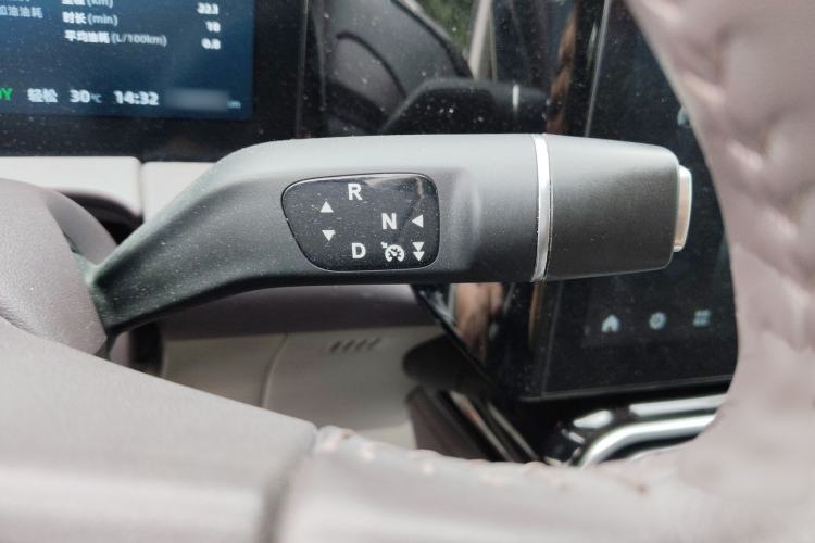Used Leapmotor C11 2023 Range-Extended 300 Comfort Edition Gear Lever
