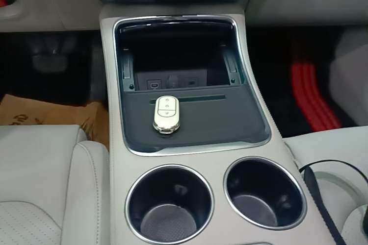 Used Leapmotor C11 2023 Pure Electric 500 Comfort Edition Gear Lever