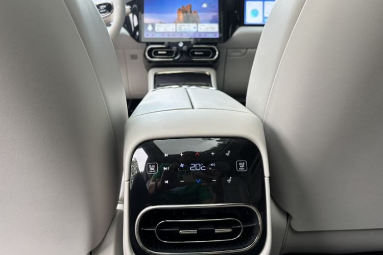 Used Leapmotor C11 2023 Range-Extended 285 Smart Enjoyment Edition Interior 11