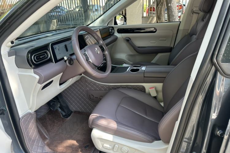 Used Leapmotor C11 2023 Range-Extended 300 Comfort Edition Interior 2