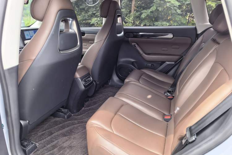 Used Leapmotor C11 2023 Range-Extended 180 Comfort Edition Interior 3