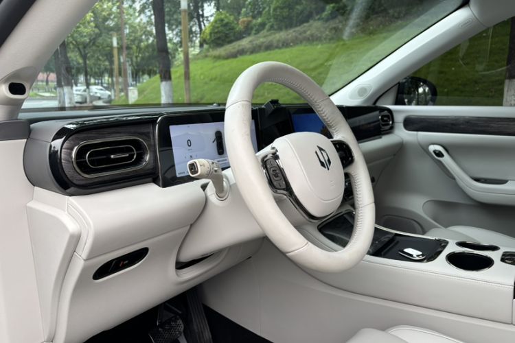 Used Leapmotor C11 2023 Range-Extended 285 Smart Enjoyment Edition Interior 4