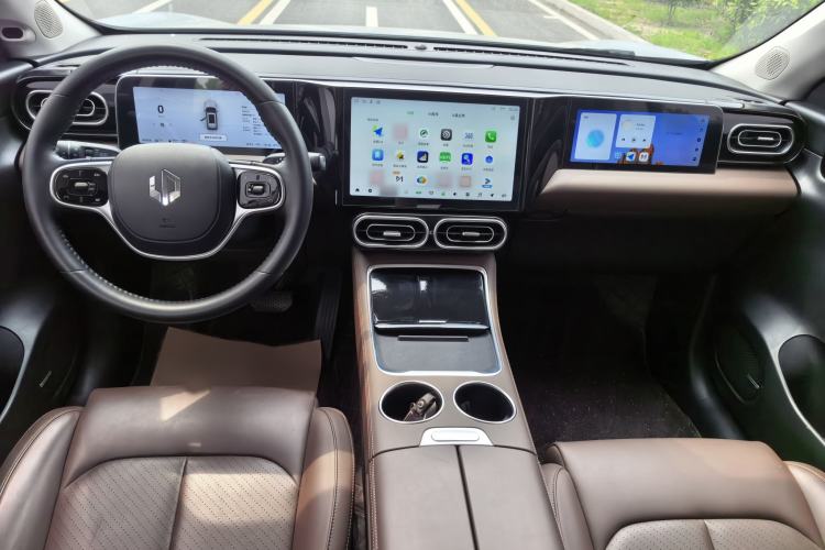 Used Leapmotor C11 2023 Range-Extended 180 Comfort Edition Interior 4