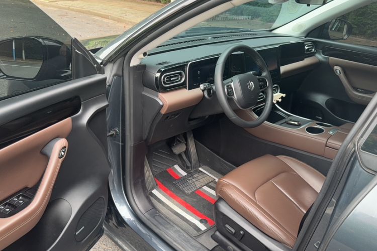 Used Leapmotor C11 2023 Range-Extended 180 Comfort Edition Interior 4