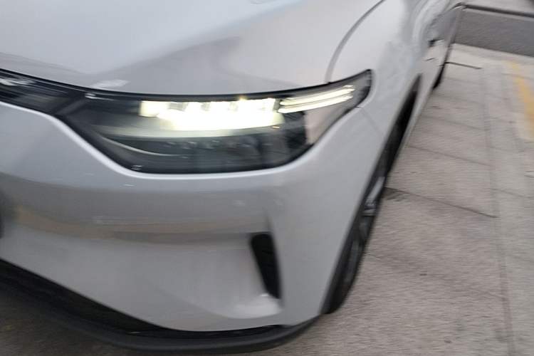 Used Leapmotor C11 2023 Pure Electric Executive Edition Left Front Headlight